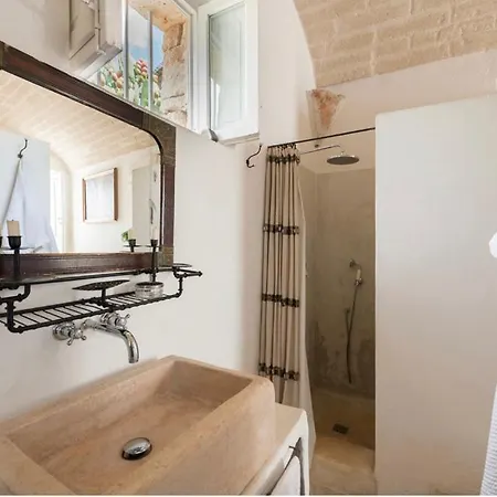 Ai Trulli -Ostuni Puglia * Cisternino